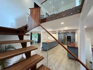 Professional Kitchen, 3 BR, King Beds, Exercise Machines