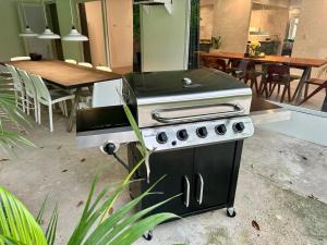 Professional Kitchen, 3 BR, King Beds, Exercise Machines