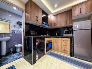 VELUXA 2 - Best of Tangier - Centric Flat
