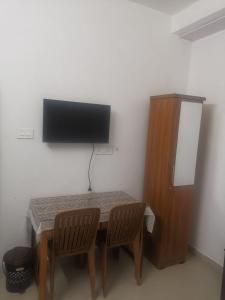 Rail view tourist home