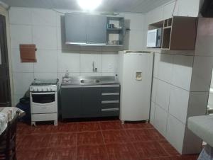Apt 07 Imóveis a 100 metros do mar