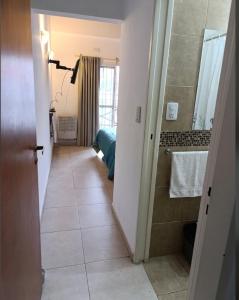 habitacion con baño privado en casa compartida