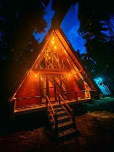 Paddy field Whispering wind Cabin