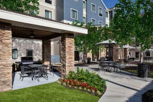 Staybridge Suites Omaha 80th and Dodge by IHG