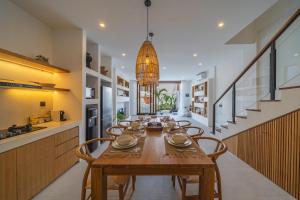 Kembali 7 - Tropical Oasis 2BR Uluwatu Villa, 7 Mins to Beach