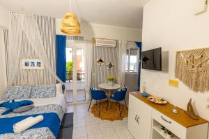Aegean Blue - Stylish Central Escape