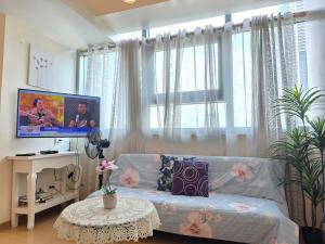BGC Cosy Flat near Highstreet and Shangrila Hotel