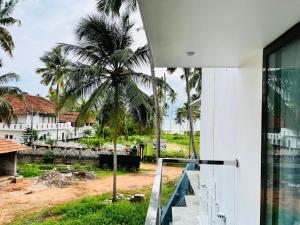 Aamis Abode