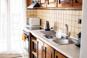 Stathohouse - Peaceful Balcony Retreat in Filiatra