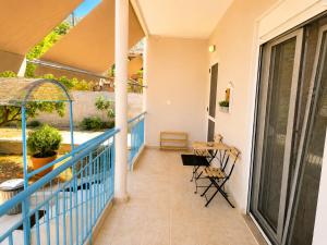 Salamina Summer Nest