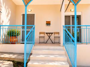 Salamina Summer Nest