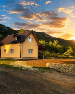 Lipovo Mountain House