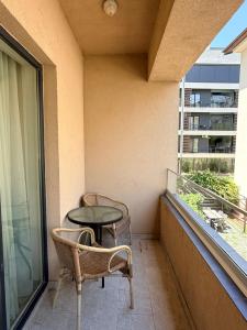 Tanya Apartments Mamaia-Sat