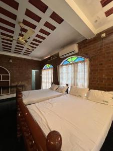 Gravity Groups Core - Kerala villa