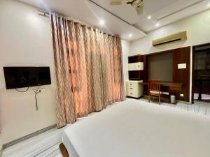 Vi Homes-A 3BHK HomeStay