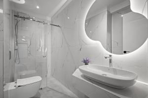 Modern 1BR Apartment by Blvd - North Bucharest