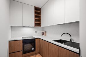 Modern 1BR Apartment by Blvd - North Bucharest