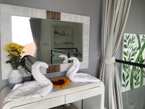 Two-bedroom villa with sea view