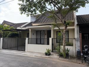DHA PRESTIGE APARTMENTS By GRIMORE SUITE