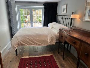 Kings Cross, self-contained house & private garden