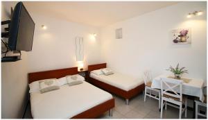 Apartment Karmela