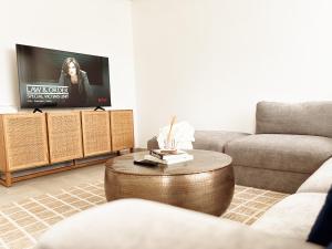 The Nest on Nelson - Central City Retreat