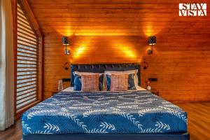 StayVista at Chalet Royale with Zen Deck, Bonfire in Jammu