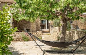 LEvasion Authentic Provencal farmhouse with pool for rent in Provence