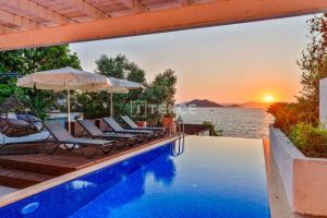 TEKCE Villa Knight Island N27