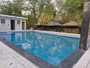 aravallihills golden farm luxury tents amp ac rooms with scenic views