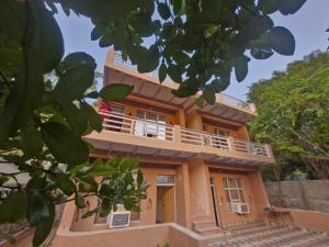 aravallihills golden farm luxury tents amp ac rooms with scenic views