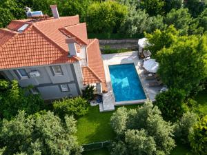 Almond Villas Üç Yatak Odalı