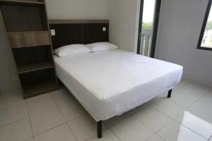 Omega rooms Apartemen Riverdale By Buka Kamar