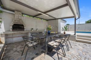 Villa EmyCol in Pula,Istrien by Istrabook