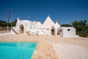 Trullo Thalia with Private Pool Ostuni