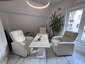 The Square Republic Apts