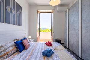 The Lux Apartment - Arona fronte lago- AC - WiFi - By Guestaly