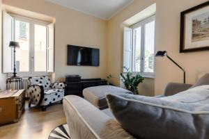 Quiet Trastevere Retreat - Roman Home