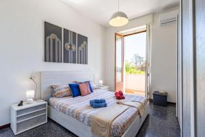 The Lux Apartment - Arona fronte lago- AC - WiFi - By Guestaly