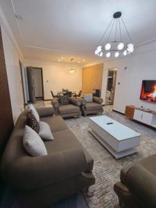 The best beautifully furnished apartments in kilimani near yaya center ,close proximity to major shopping malls ,restaurants with luxurious modern facilities