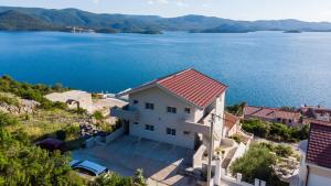Apartman Arapovic 2 by Villas Guide