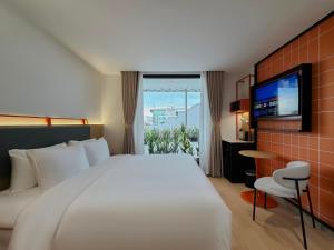 The Signature Boutique Hotel Saigon