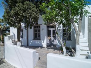 Tutti Blu Tinos Living Space Tinos Greece