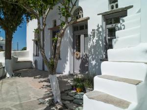 Tutti Blu Tinos Living Space Tinos Greece