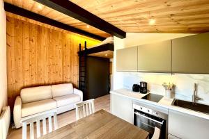 Studio with balcony and view close to the slopes