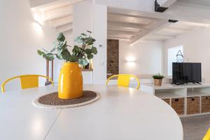 Lappartamento giallo zafferano