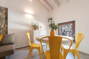 Lappartamento giallo zafferano