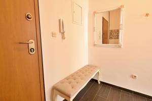 Emily Garden city apartment with Private parking