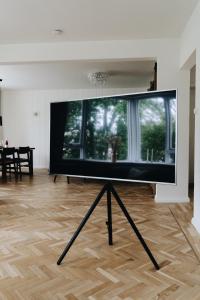 Bright 2BR in Vesturbær - Walk to Downtown & Free Parking