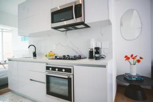 Icon 701- Stylish Loft W AC Premium Location